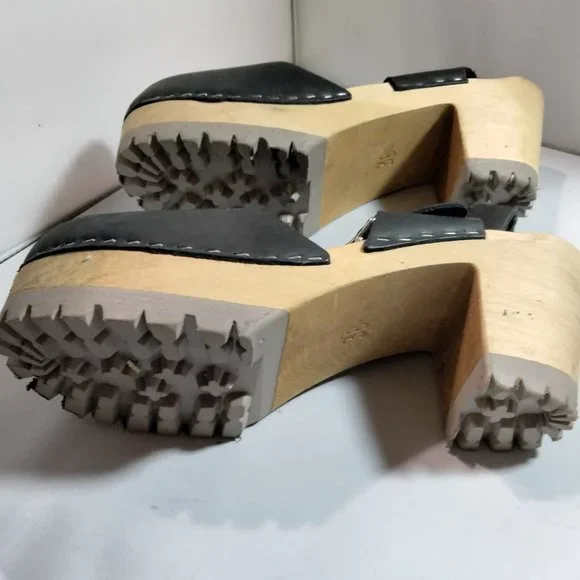 MIA Clogs EU38 Black 3-1"/4 Heel with Damaged Strap slight scuffing - Picture 6 of 9